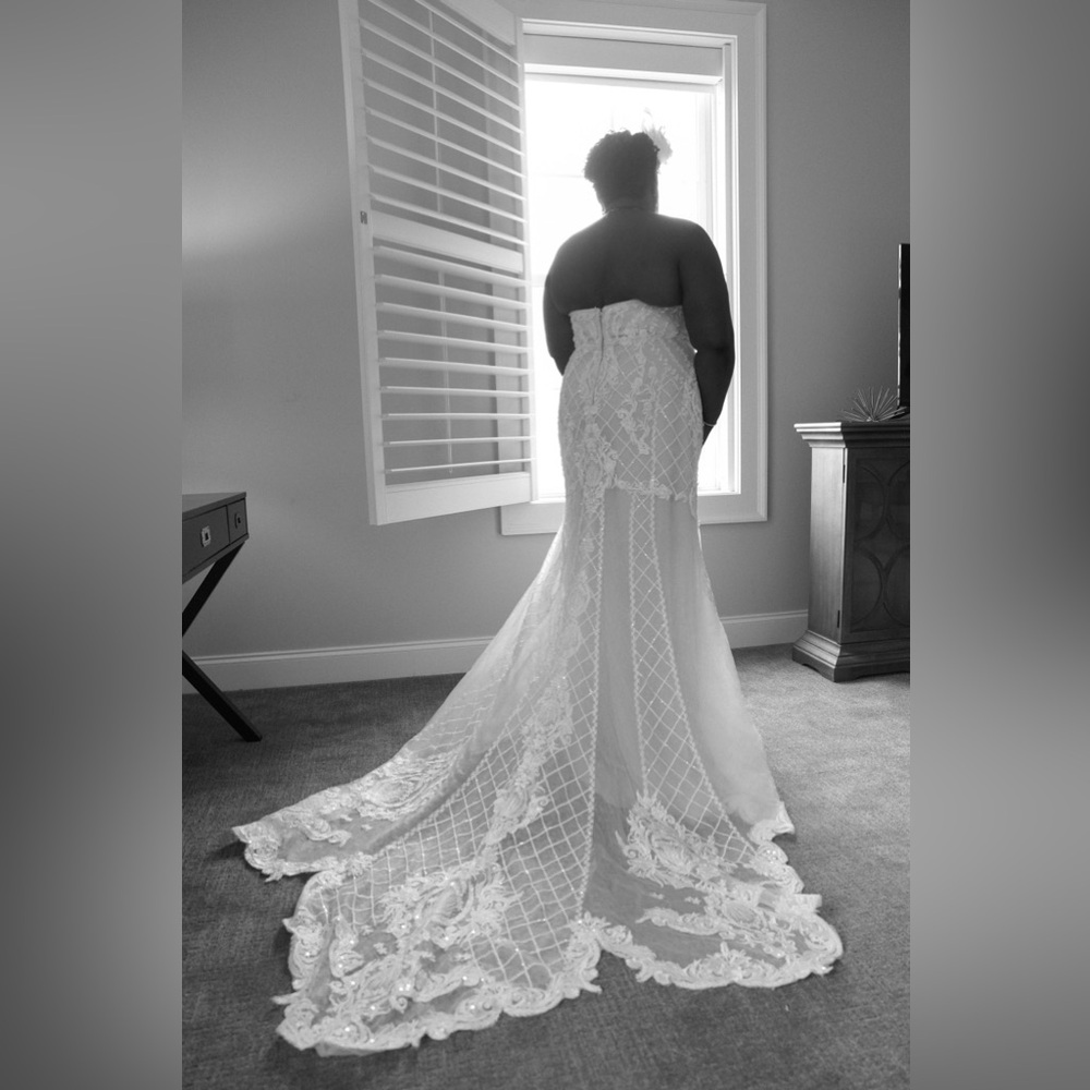 Ivory Weddings Dress